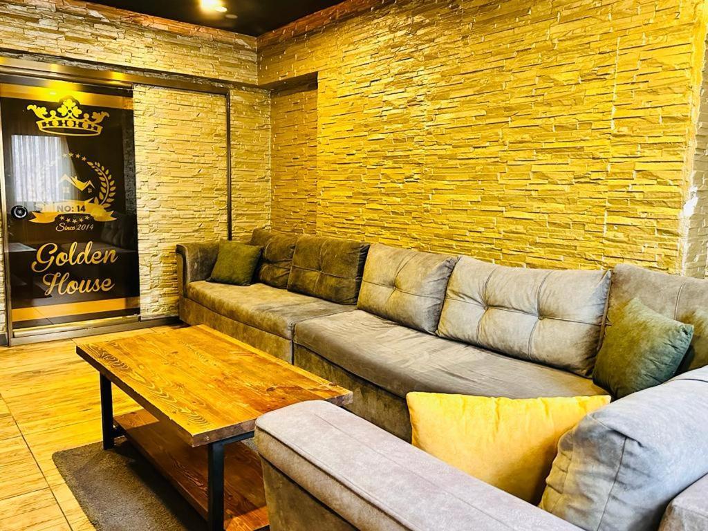 Golden Rock House Lägenhet Ankara Exteriör bild